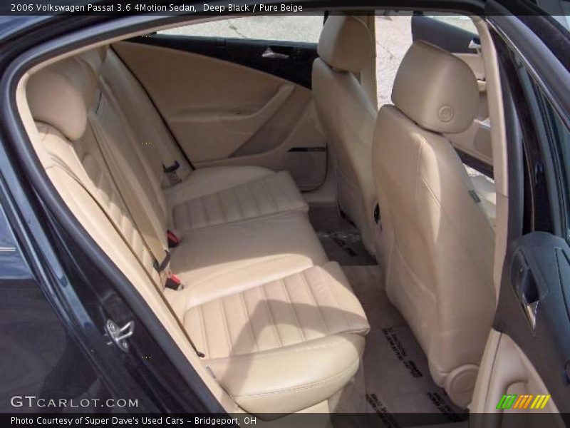 Deep Black / Pure Beige 2006 Volkswagen Passat 3.6 4Motion Sedan