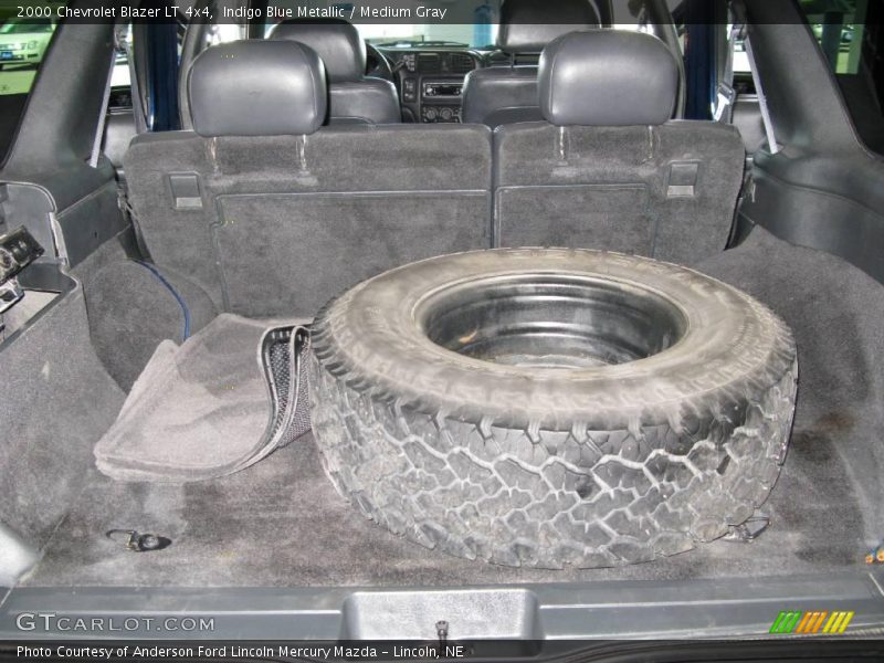 Indigo Blue Metallic / Medium Gray 2000 Chevrolet Blazer LT 4x4