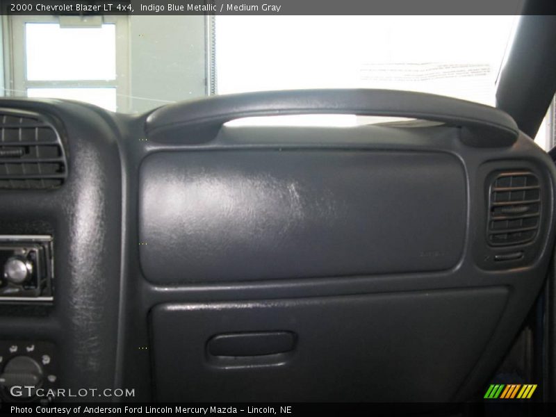 Indigo Blue Metallic / Medium Gray 2000 Chevrolet Blazer LT 4x4