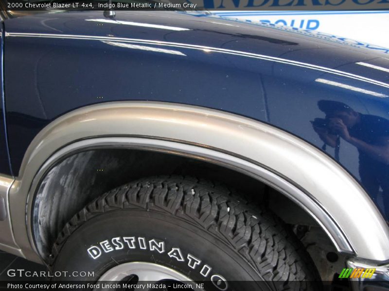Indigo Blue Metallic / Medium Gray 2000 Chevrolet Blazer LT 4x4