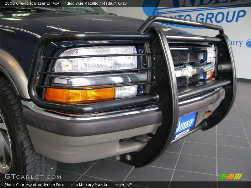 Indigo Blue Metallic / Medium Gray 2000 Chevrolet Blazer LT 4x4