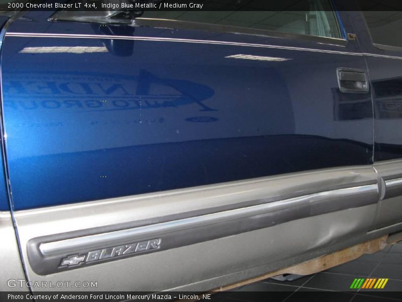 Indigo Blue Metallic / Medium Gray 2000 Chevrolet Blazer LT 4x4