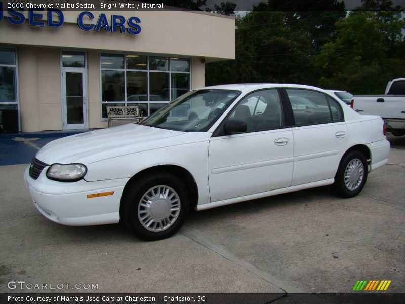 Bright White / Neutral 2000 Chevrolet Malibu Sedan