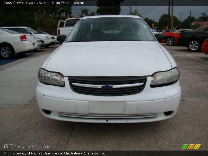 Bright White / Neutral 2000 Chevrolet Malibu Sedan