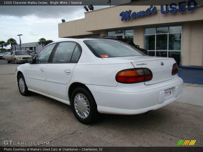 Bright White / Neutral 2000 Chevrolet Malibu Sedan