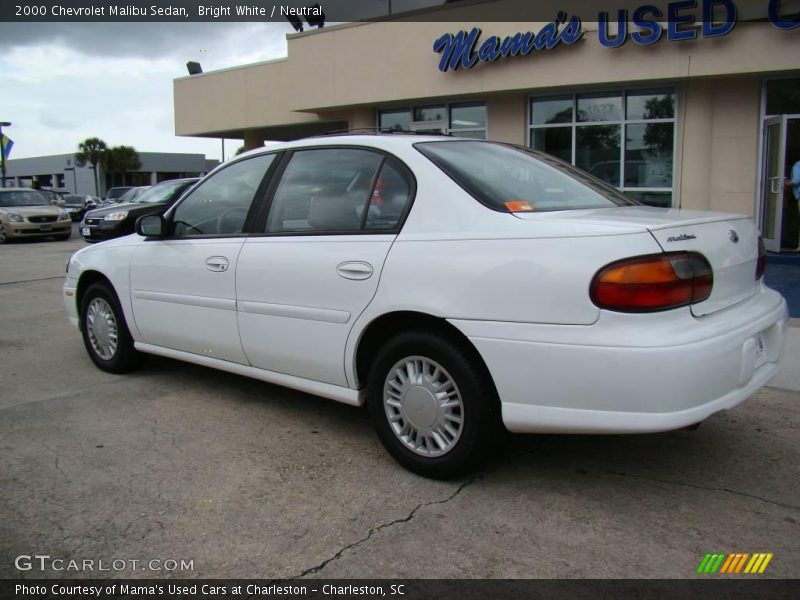 Bright White / Neutral 2000 Chevrolet Malibu Sedan