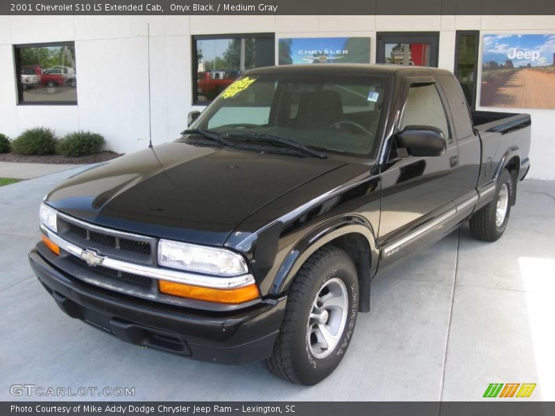 Onyx Black / Medium Gray 2001 Chevrolet S10 LS Extended Cab