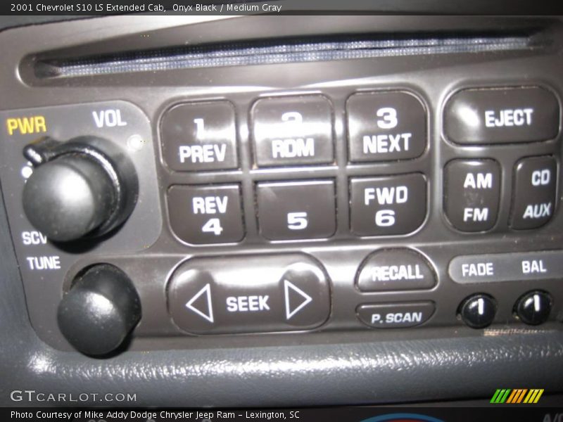 Onyx Black / Medium Gray 2001 Chevrolet S10 LS Extended Cab