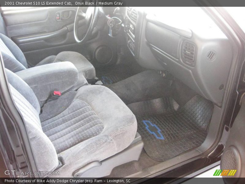 Onyx Black / Medium Gray 2001 Chevrolet S10 LS Extended Cab