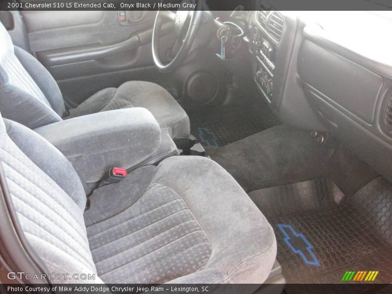 Onyx Black / Medium Gray 2001 Chevrolet S10 LS Extended Cab