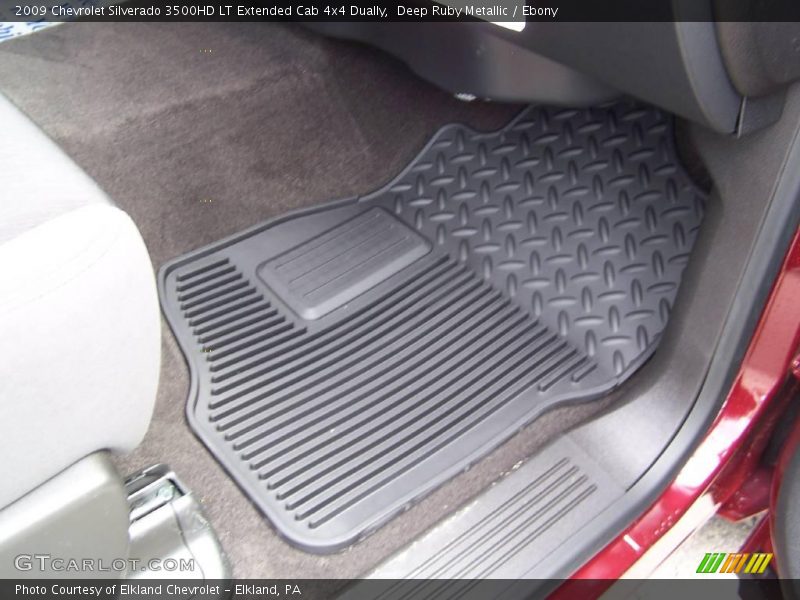 Deep Ruby Metallic / Ebony 2009 Chevrolet Silverado 3500HD LT Extended Cab 4x4 Dually