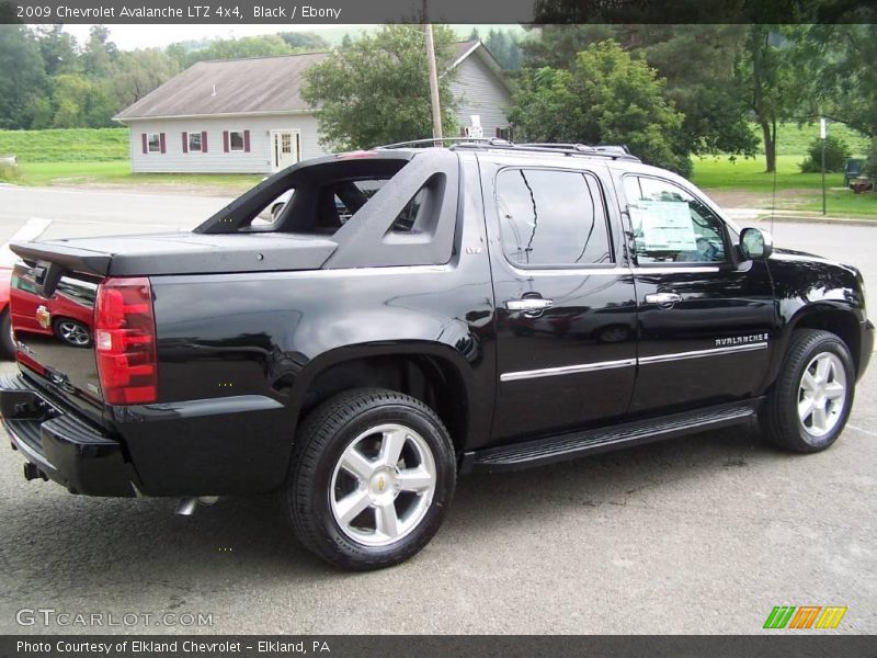 Black / Ebony 2009 Chevrolet Avalanche LTZ 4x4
