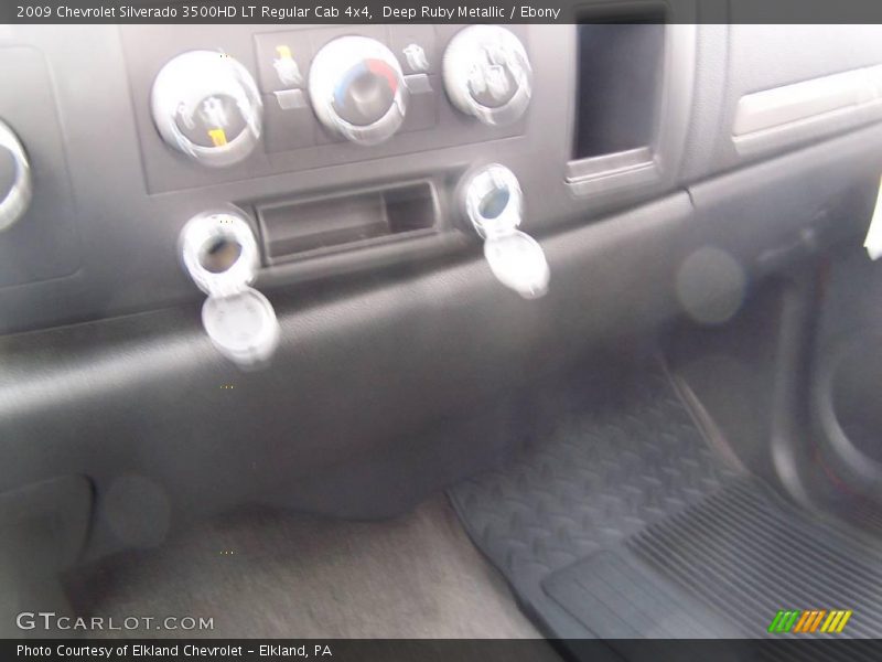 Deep Ruby Metallic / Ebony 2009 Chevrolet Silverado 3500HD LT Regular Cab 4x4