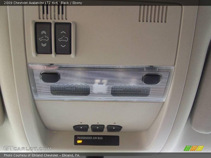 Black / Ebony 2009 Chevrolet Avalanche LTZ 4x4