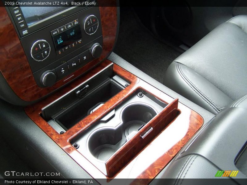 Black / Ebony 2009 Chevrolet Avalanche LTZ 4x4