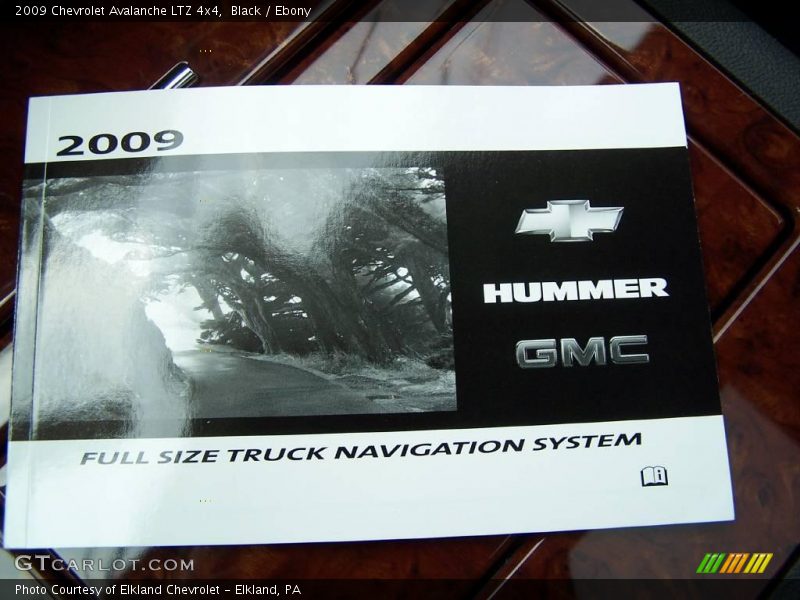 Black / Ebony 2009 Chevrolet Avalanche LTZ 4x4