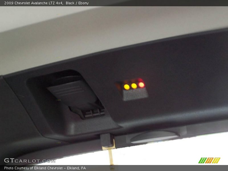 Black / Ebony 2009 Chevrolet Avalanche LTZ 4x4