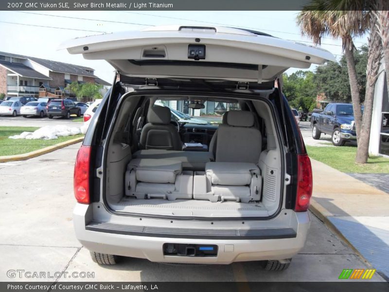 Silver Birch Metallic / Light Titanium 2007 GMC Yukon SLE