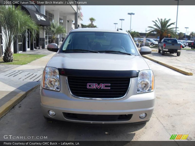 Silver Birch Metallic / Light Titanium 2007 GMC Yukon SLE