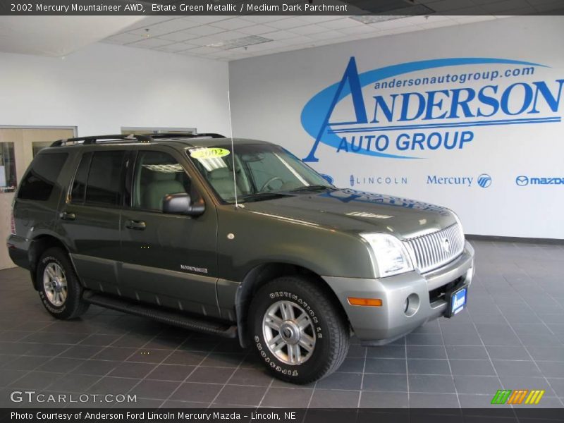 Estate Green Metallic / Medium Dark Parchment 2002 Mercury Mountaineer AWD