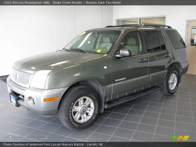 Estate Green Metallic / Medium Dark Parchment 2002 Mercury Mountaineer AWD
