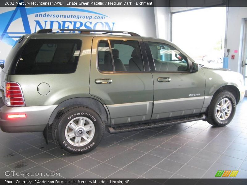 Estate Green Metallic / Medium Dark Parchment 2002 Mercury Mountaineer AWD