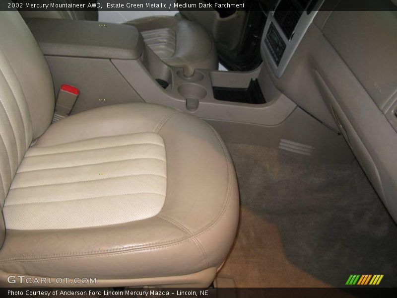 Estate Green Metallic / Medium Dark Parchment 2002 Mercury Mountaineer AWD