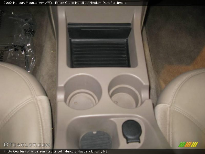 Estate Green Metallic / Medium Dark Parchment 2002 Mercury Mountaineer AWD