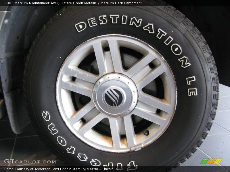Estate Green Metallic / Medium Dark Parchment 2002 Mercury Mountaineer AWD