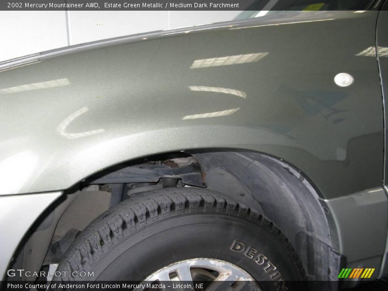 Estate Green Metallic / Medium Dark Parchment 2002 Mercury Mountaineer AWD