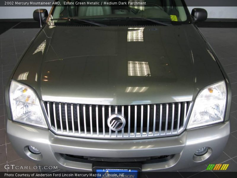 Estate Green Metallic / Medium Dark Parchment 2002 Mercury Mountaineer AWD