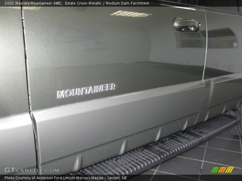 Estate Green Metallic / Medium Dark Parchment 2002 Mercury Mountaineer AWD