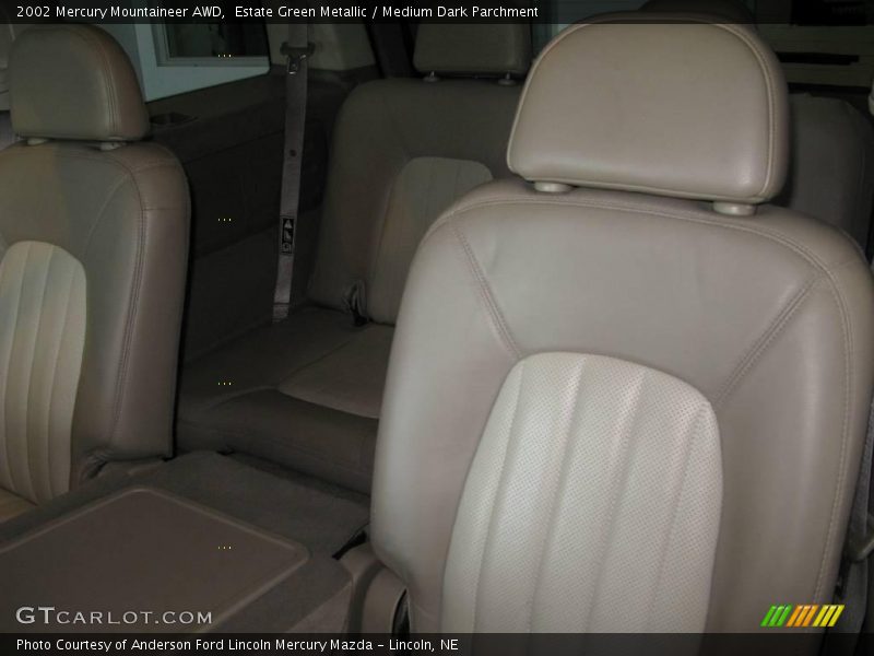 Estate Green Metallic / Medium Dark Parchment 2002 Mercury Mountaineer AWD