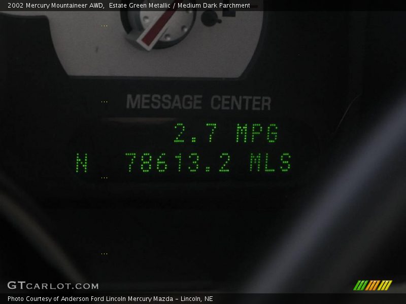 Estate Green Metallic / Medium Dark Parchment 2002 Mercury Mountaineer AWD