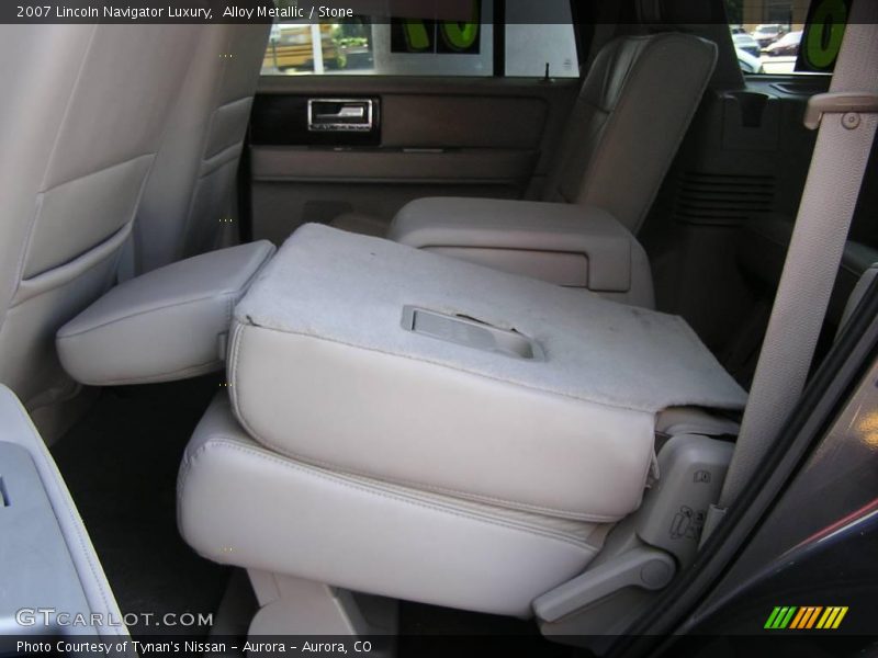 Alloy Metallic / Stone 2007 Lincoln Navigator Luxury