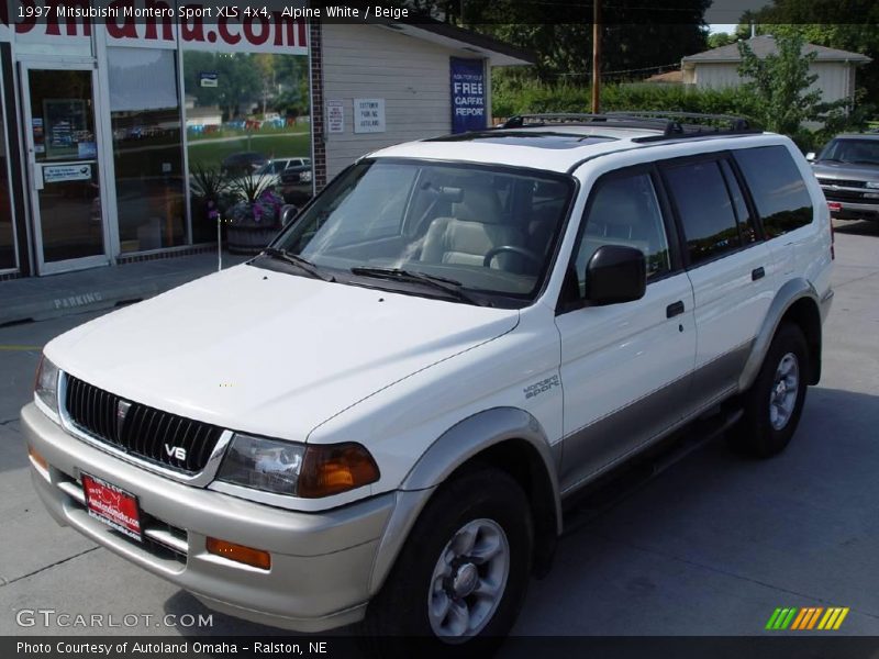 Alpine White / Beige 1997 Mitsubishi Montero Sport XLS 4x4
