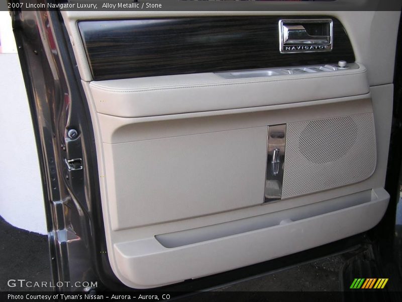 Alloy Metallic / Stone 2007 Lincoln Navigator Luxury