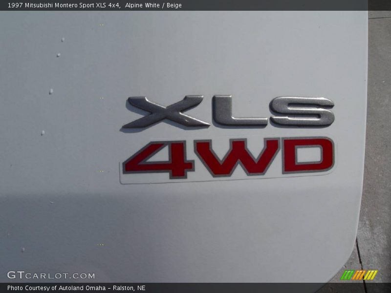 Alpine White / Beige 1997 Mitsubishi Montero Sport XLS 4x4
