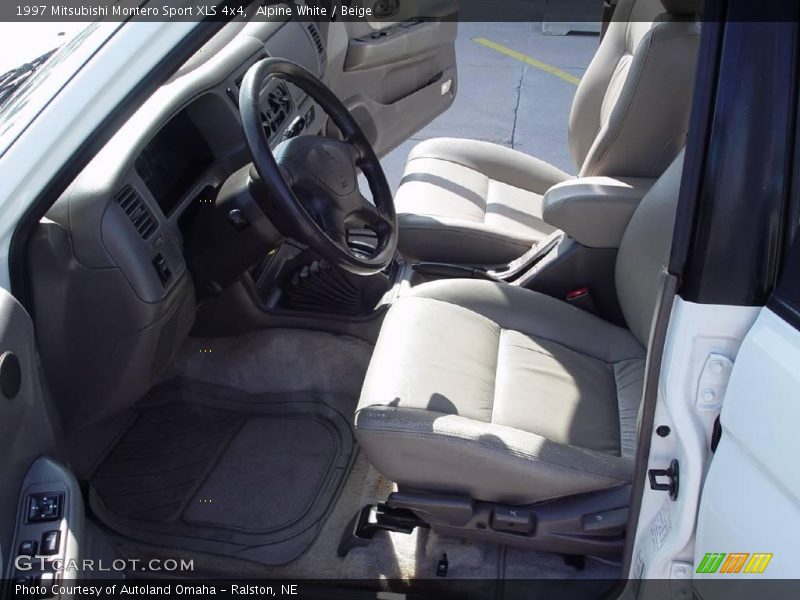 Alpine White / Beige 1997 Mitsubishi Montero Sport XLS 4x4