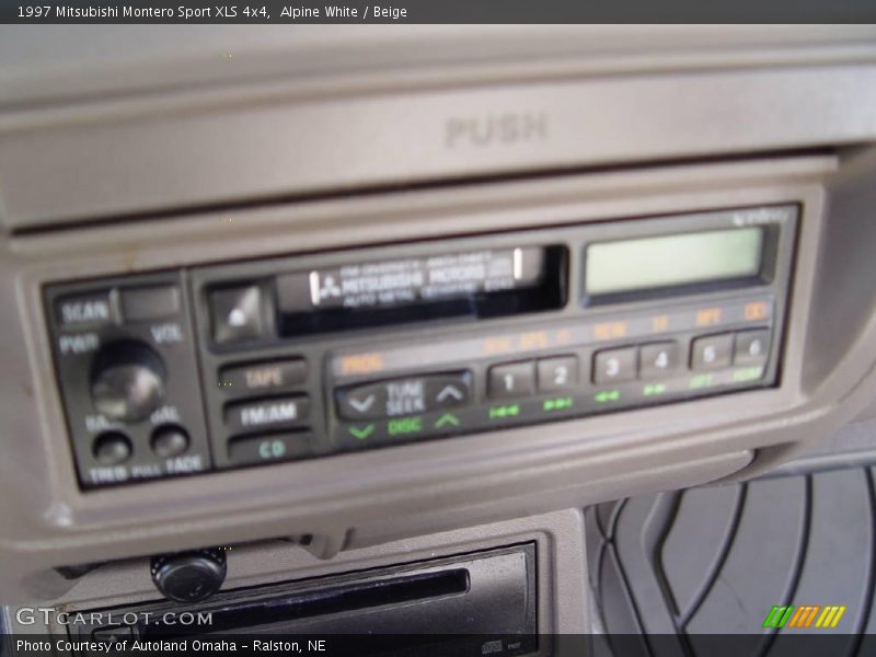 Alpine White / Beige 1997 Mitsubishi Montero Sport XLS 4x4