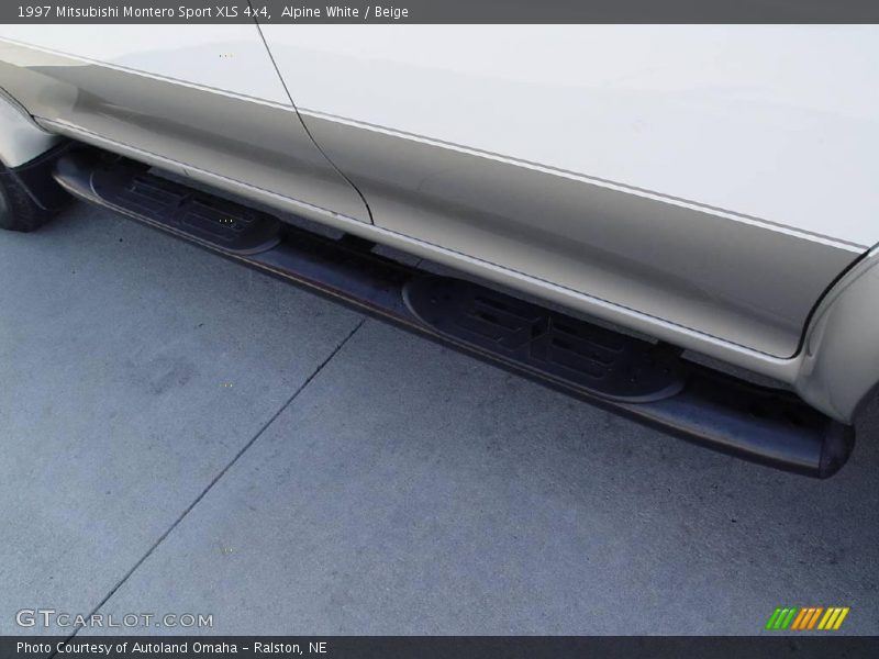Alpine White / Beige 1997 Mitsubishi Montero Sport XLS 4x4