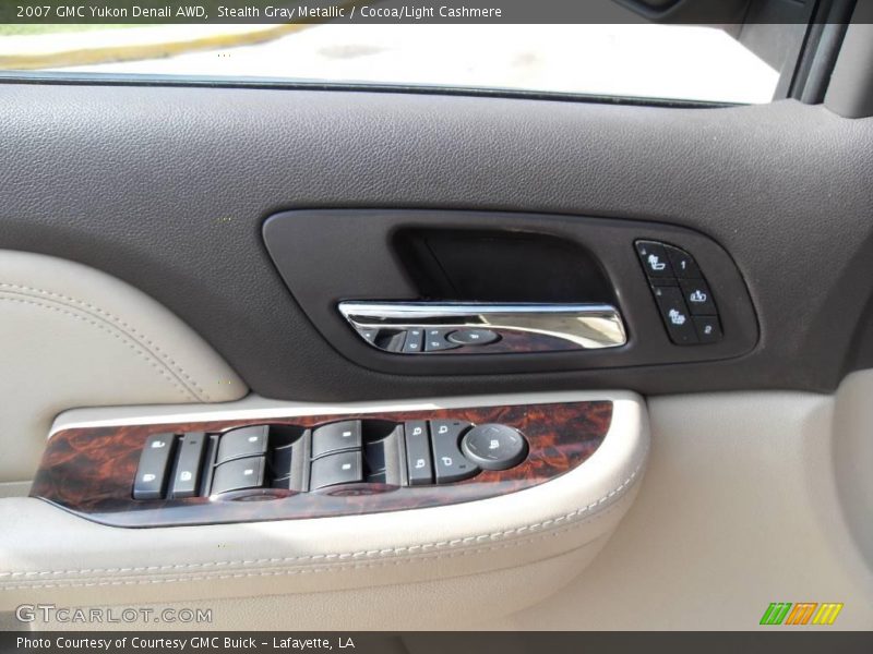 Stealth Gray Metallic / Cocoa/Light Cashmere 2007 GMC Yukon Denali AWD