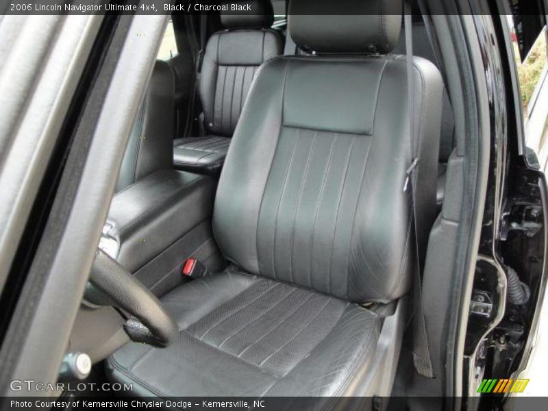 Black / Charcoal Black 2006 Lincoln Navigator Ultimate 4x4