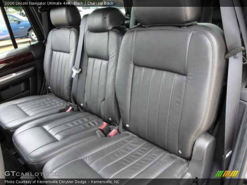 Black / Charcoal Black 2006 Lincoln Navigator Ultimate 4x4