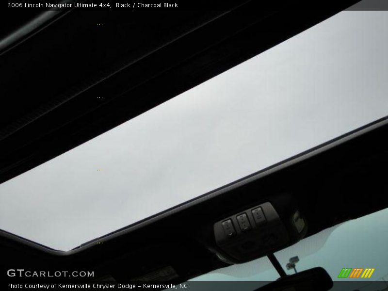 Black / Charcoal Black 2006 Lincoln Navigator Ultimate 4x4