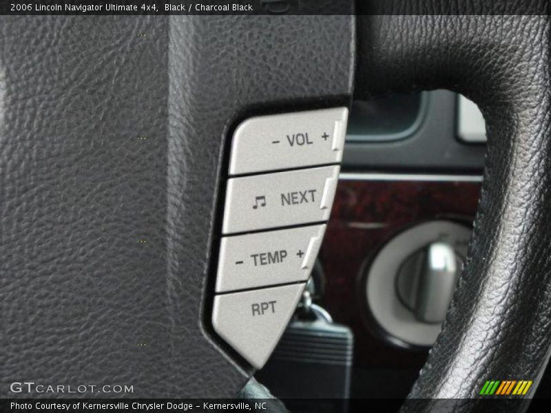 Black / Charcoal Black 2006 Lincoln Navigator Ultimate 4x4