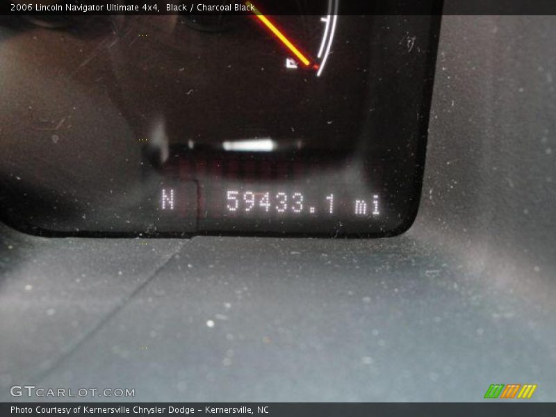 Black / Charcoal Black 2006 Lincoln Navigator Ultimate 4x4