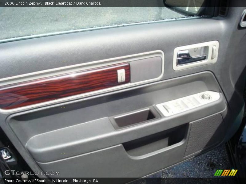 Black Clearcoat / Dark Charcoal 2006 Lincoln Zephyr