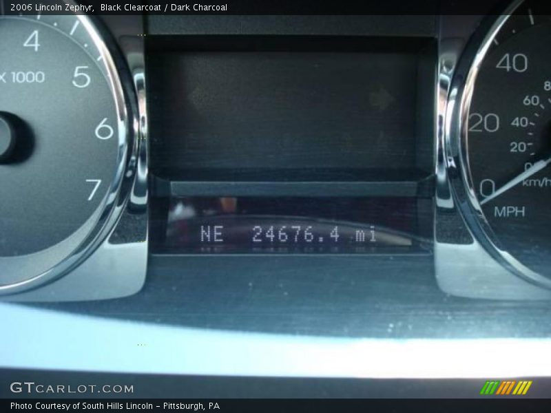 Black Clearcoat / Dark Charcoal 2006 Lincoln Zephyr