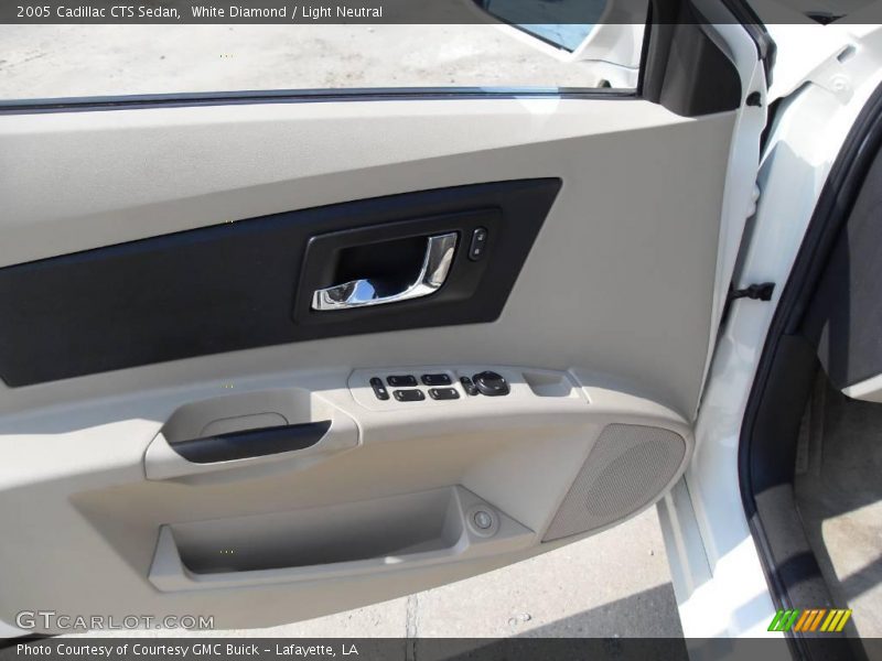 White Diamond / Light Neutral 2005 Cadillac CTS Sedan